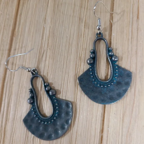 🥳🥳NEW🥳🥳GORGEOUS!! Vintage Boho Dangle Earrings 🥳🥳 - Picture 3 of 14